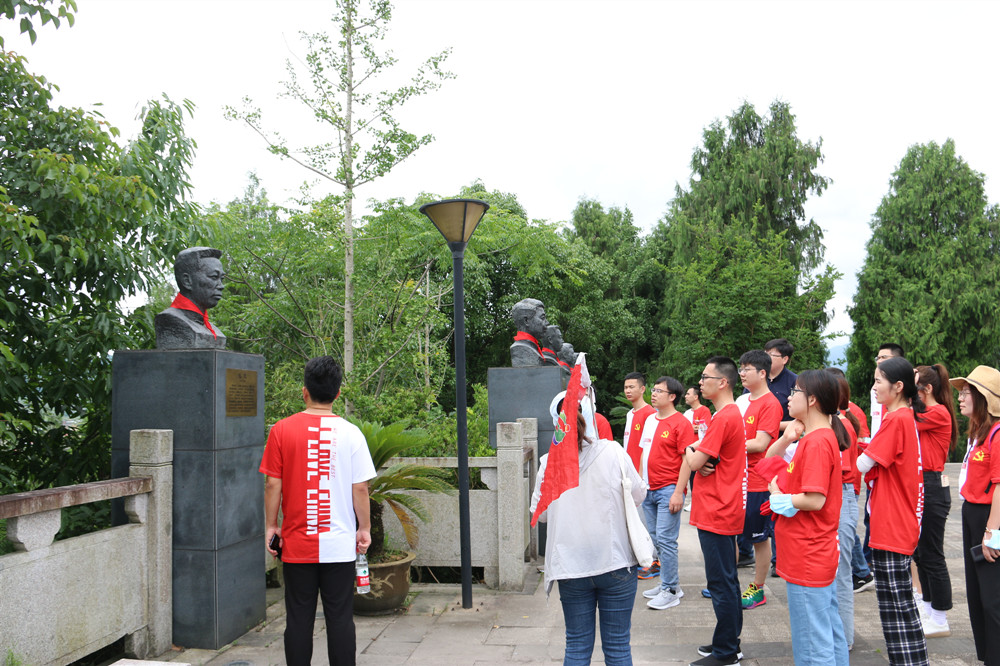 微信图片_20220620155419_副本.jpg